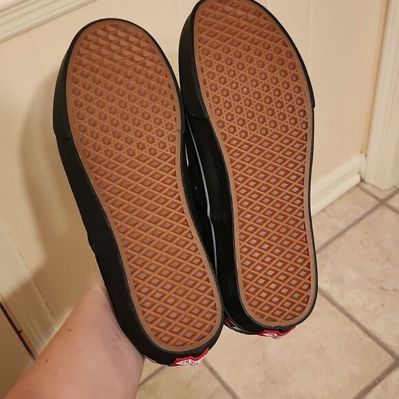 Vans Custom-Made Black Suede Slip-on Shoes w/ Roses Men's 11 Women's 12 WIDE - Picture 8 of 12